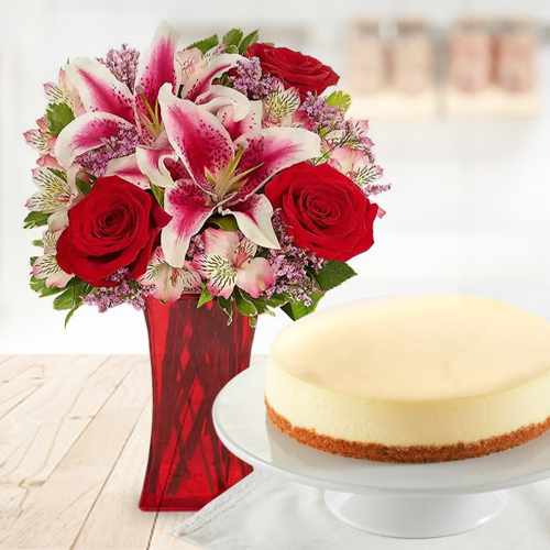 Lovely Flowers And Cheesecake-Send Cake And Flowers