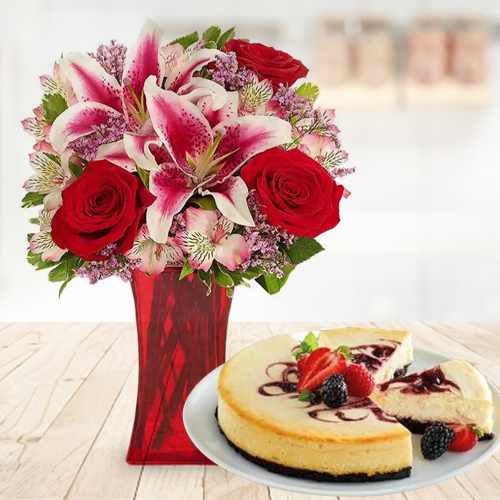 Berry Chocolate Cheesecake And Mixed Flowers-Online Cake And Bouquet Delivery