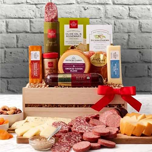 - Holiday Food Gift Baskets Delivery | Meat N Cheese Wooden Gift Crate