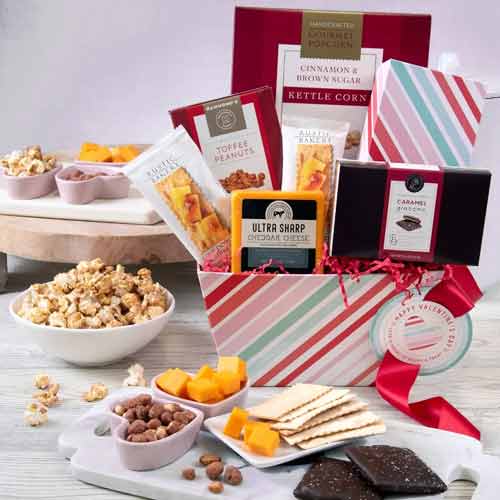 Cheese And Crackes Hamper-Gift Suggestions For Valentine's Day