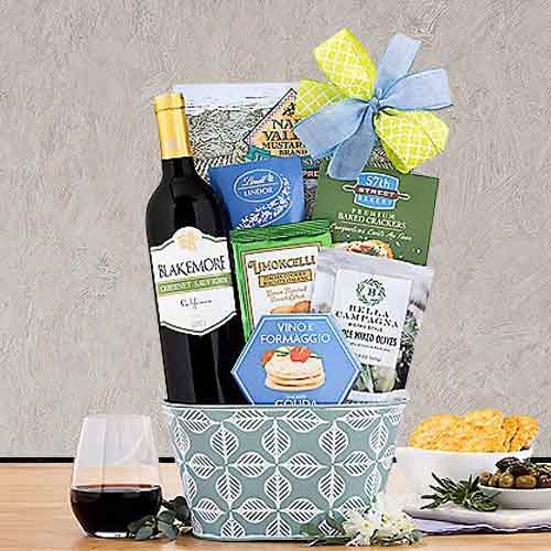 Cabernet Delight Wine Basket