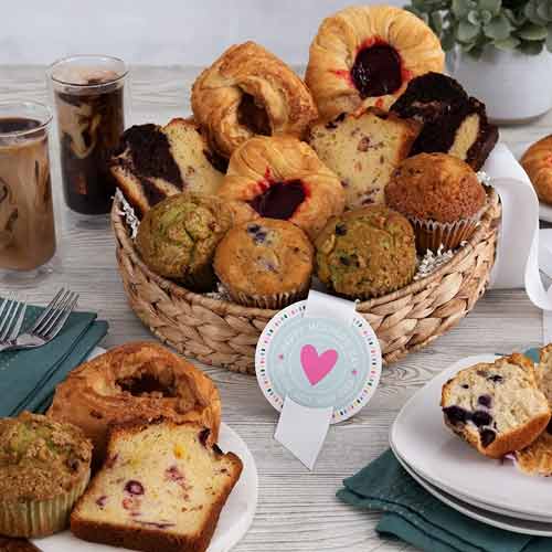 Bakery Gift For Mom-Mothers Day Cake Hamper