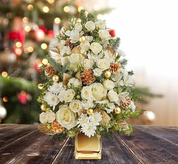 Golden Elegance Holiday Tree