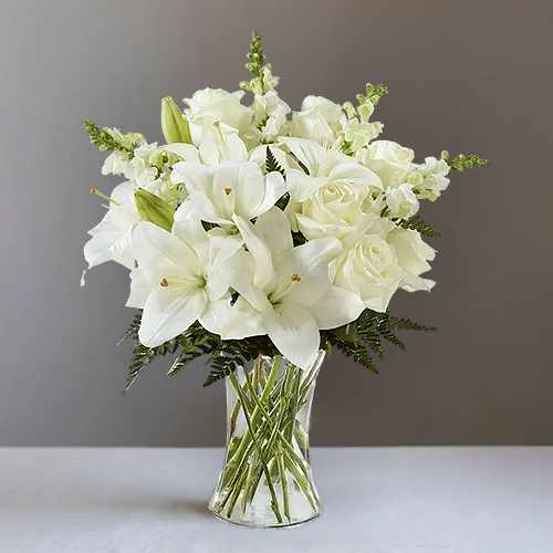 Eternal Friendship Bouquet – A Heartfelt Tribute Of Sympathy And Remembrance | White Charm Flower Display