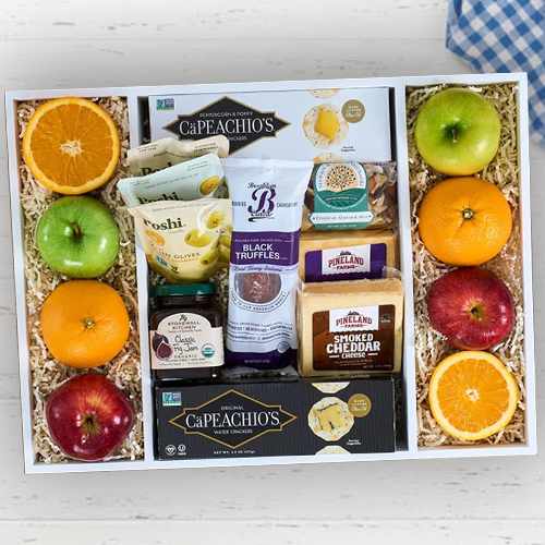 Seasonal Fruit & Charcuterie Gift Crate – A Gourmet Harvest Of Flavor | Premium Charcuterie And Fruit Gift