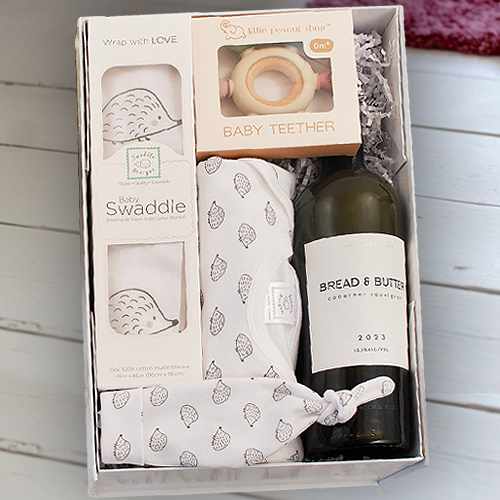 Relaxing Hedgehogs & Cabernet Gift Set – A Cozy Gift For Baby And Parents | Cozy Hedgehog Cabernet Collection