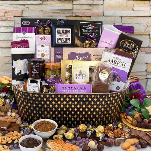 Regency Gourmet Gift Basket – A Luxurious Symphony Of Gourmet Indulgence | Grand Gourmet Delights Collection