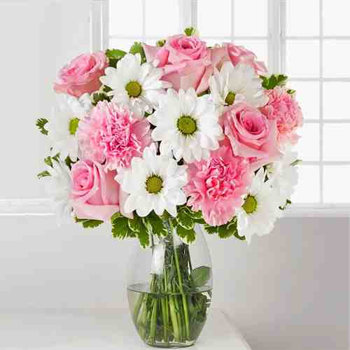 Daisies And Rose Arrangement-Flowers You Send For A Dad