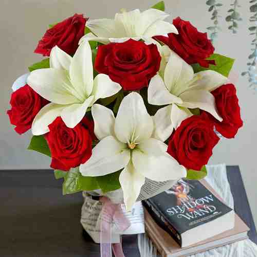 White Lily And Rose Bouquet-Send Flower For Lover