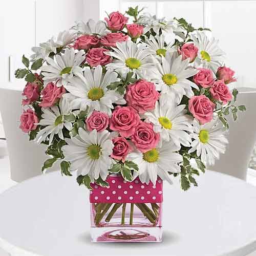 Pink Rose And White Daisies-Flowers For Man'S Funeral