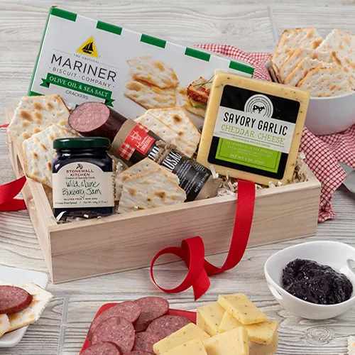 Sampler Basket of Meat and Cheese 